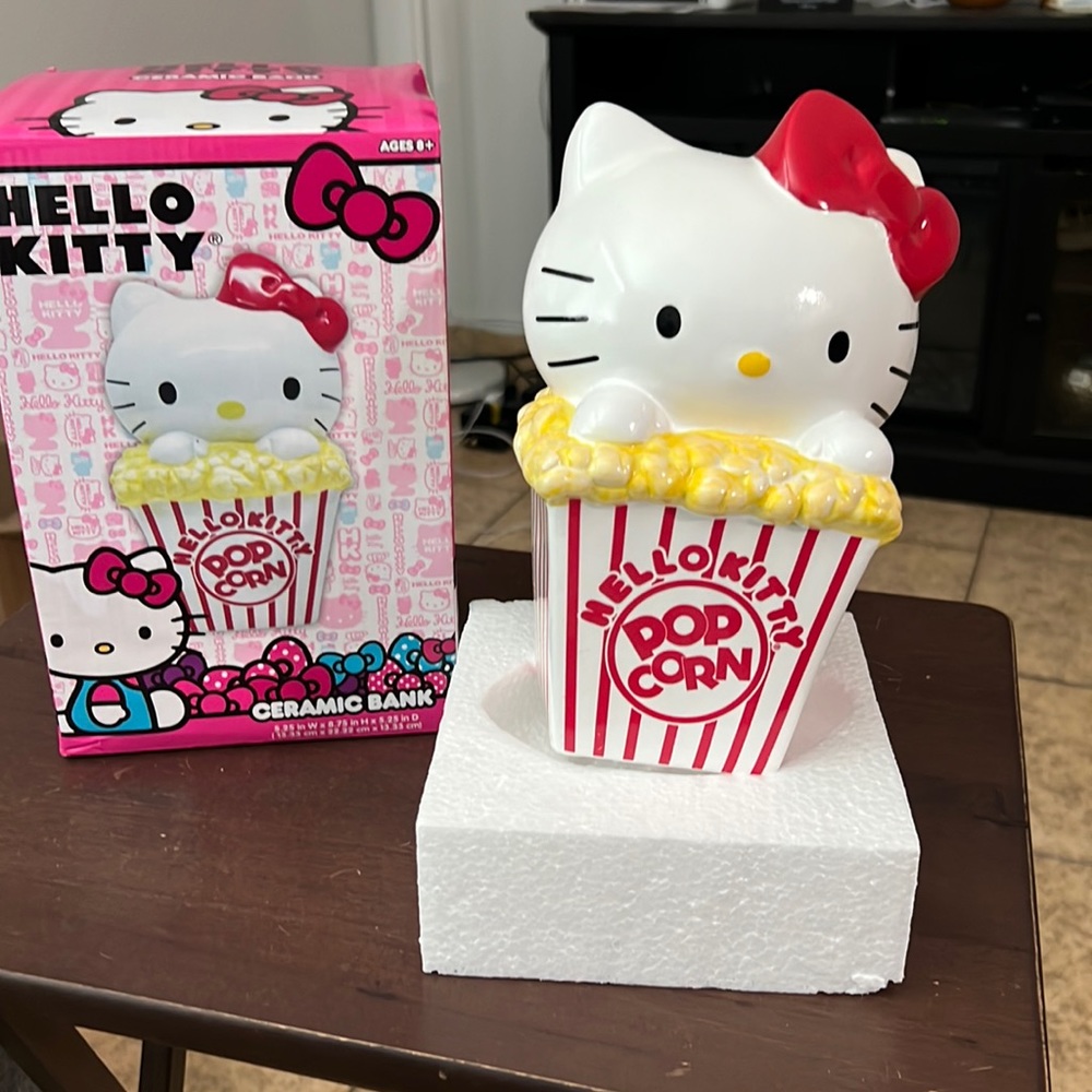 New. Hello Kitty ceramic bank